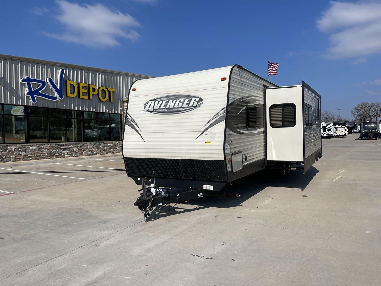 photo of 2016 FOREST RIVER AVENGER 28DBS