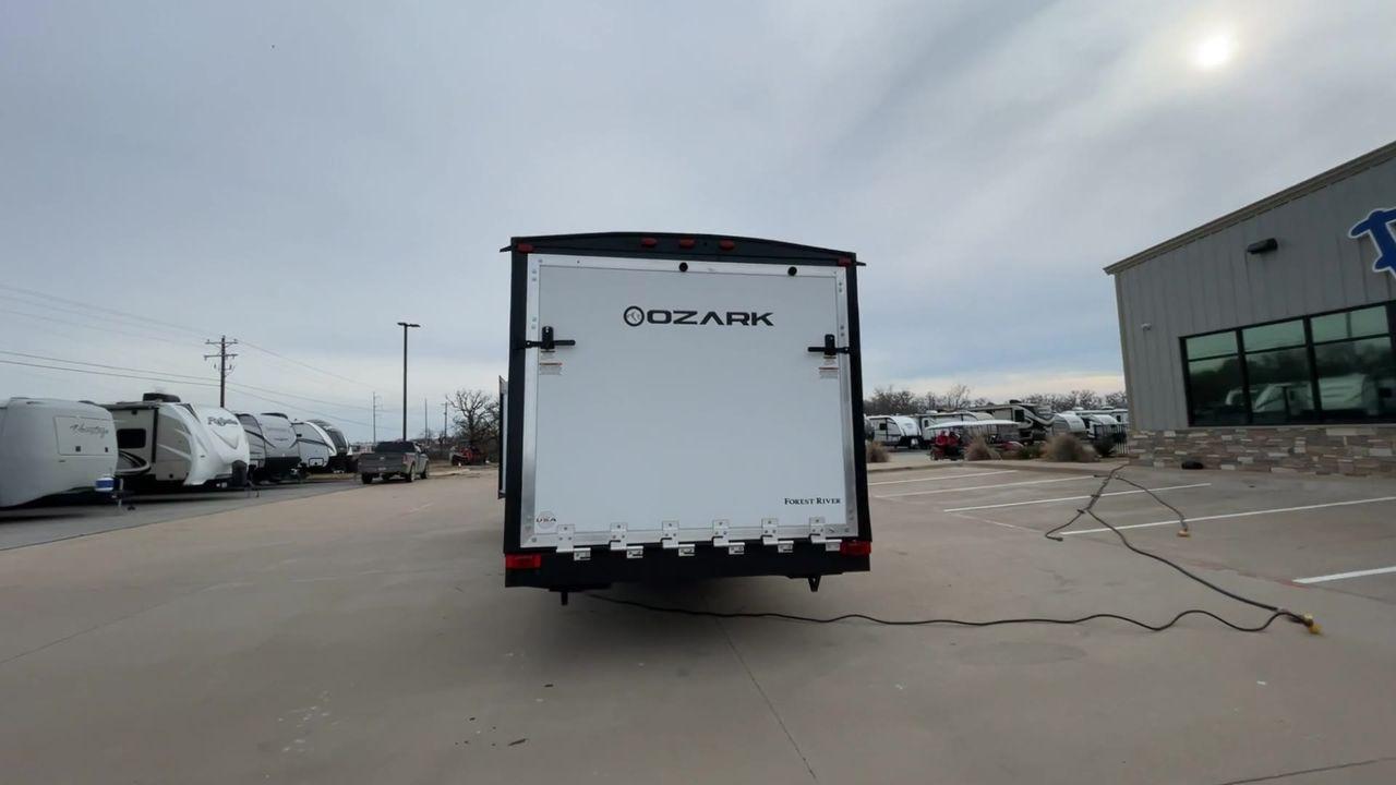 2021 FOREST RIVER OZARK 2700THX (5ZT2ZKSB7MG) , Length: 32.33 ft. | Dry Weight: 5,683 lbs. | Gross Weight: 7,830 lbs. | Slides: 1 transmission, located at 4319 N Main Street, Cleburne, TX, 76033, (817) 221-0660, 32.435829, -97.384178 - Measuring ~32 feet in length, this RV combines compactness with functionality, making it an ideal choice for both weekend getaways and extended road trips. The Ozark 2700THX features a features a single slide-out, providing a well-designed and spacious interior. The 2700THX boasts a dedicated garage - Photo #8