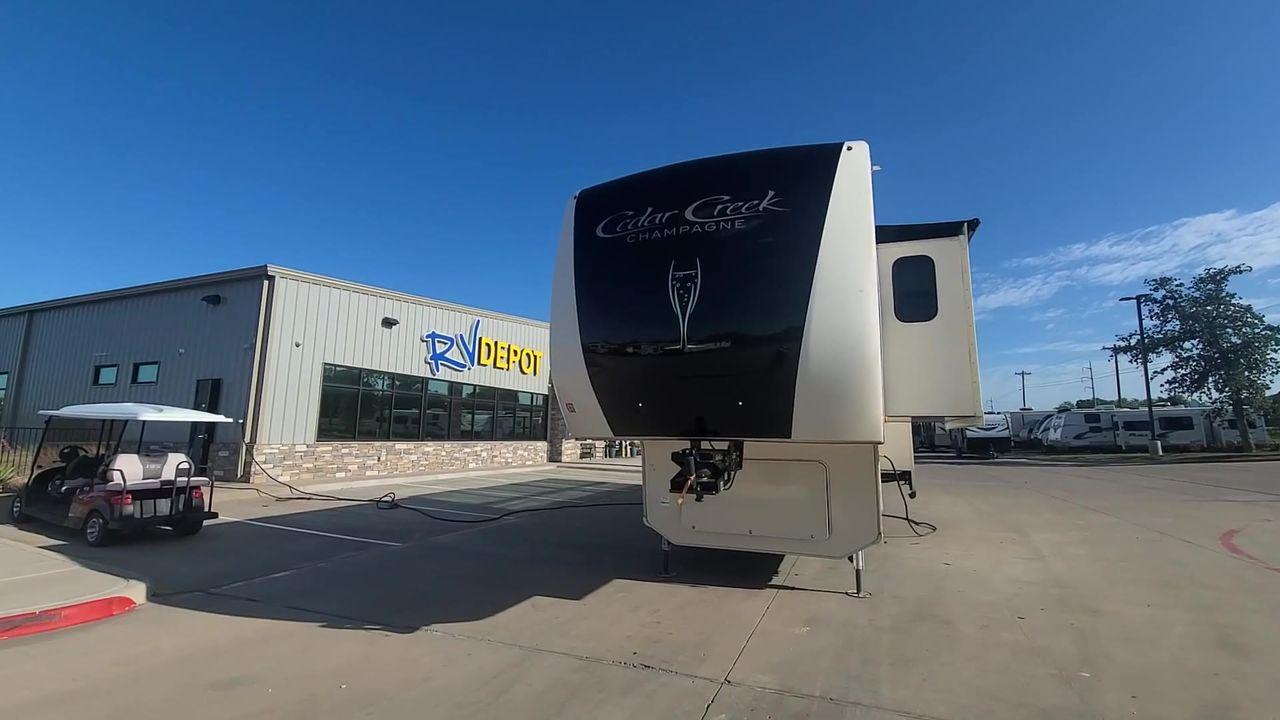 2020 FOREST RIVER CEDAR CREEK 38ERD (4X4FCRP27LS) , Length: 40.92 ft. | Dry Weight: 14,124 lbs. | Gross Weight: 18,000 lbs. | Slides: 5 transmission, located at 4319 N Main Street, Cleburne, TX, 76033, (817) 221-0660, 32.435829, -97.384178 - The 2020 Forest River Cedar Creek 38ERD stands out as a luxurious and well-appointed fifth-wheel RV, measuring 40.92 feet in length with a dry weight of 14,124 lbs. Setting up camp is effortless with the six-point hydraulic auto-leveling system. Its exterior boasts a high-gloss gel-coat fiberglass f - Photo #4