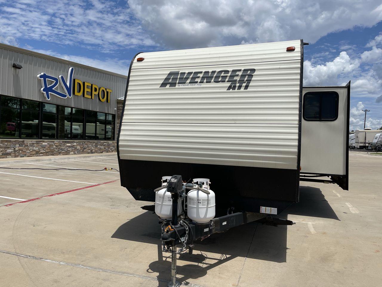 photo of 2018 FOREST RIVER AVENGER 27DBS