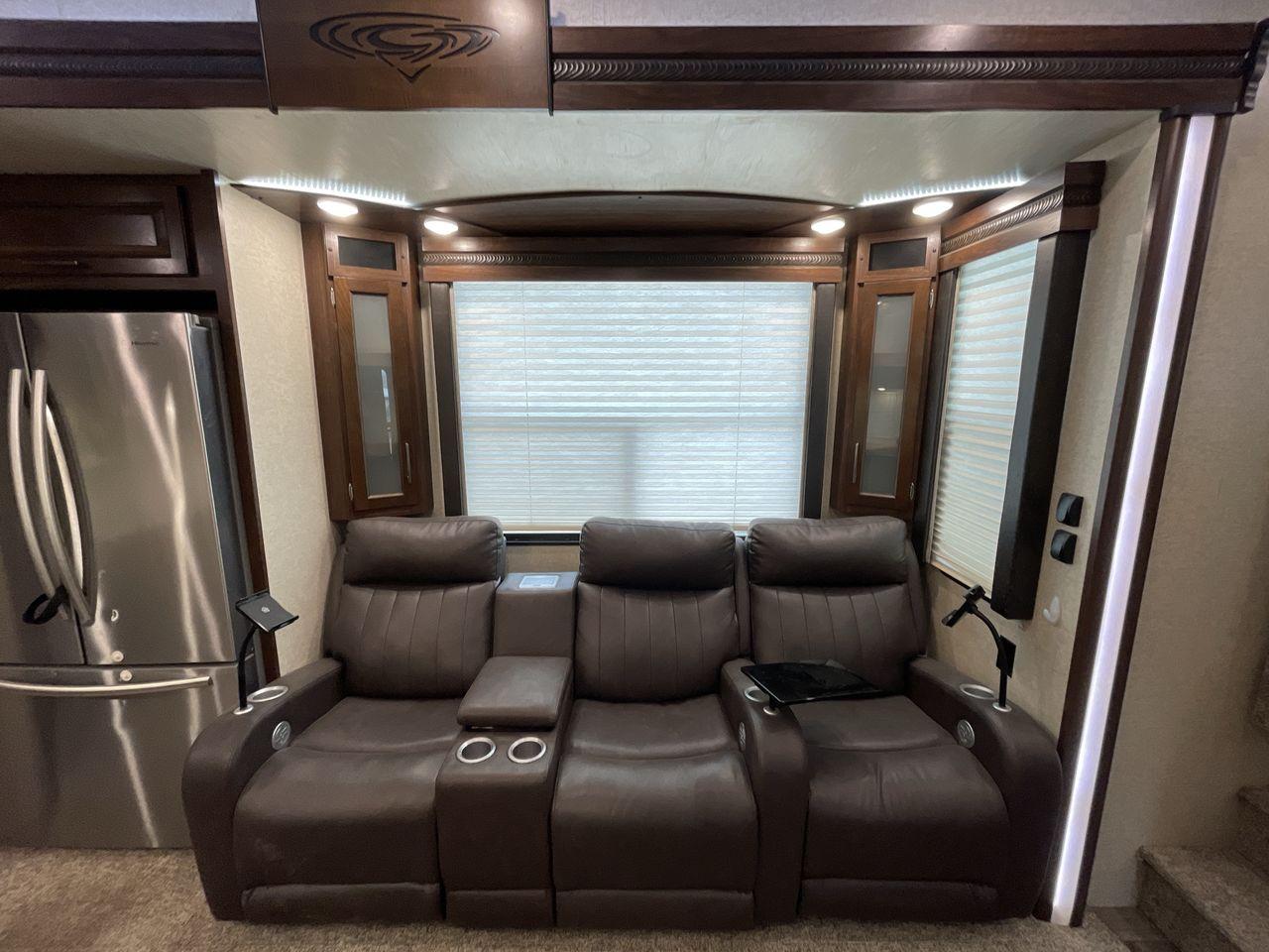 2018 HEARTLAND CYCLONE 4115 (5SFCG4433JE) , located at 4319 N Main St, Cleburne, TX, 76033, (817) 678-5133, 32.385960, -97.391212 - Photo #14