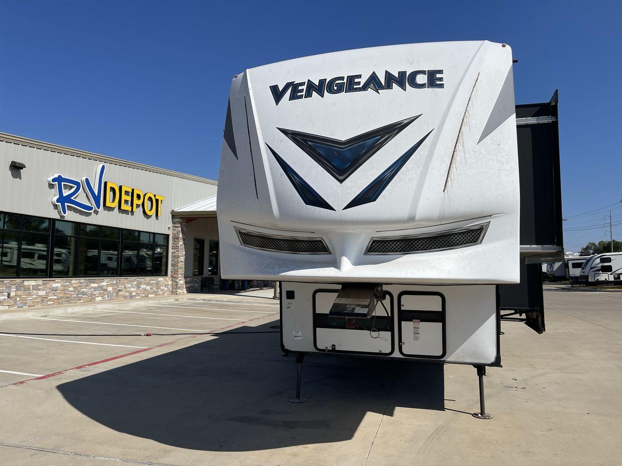 photo of 2019 FOREST RIVER VENGEANCE 377V