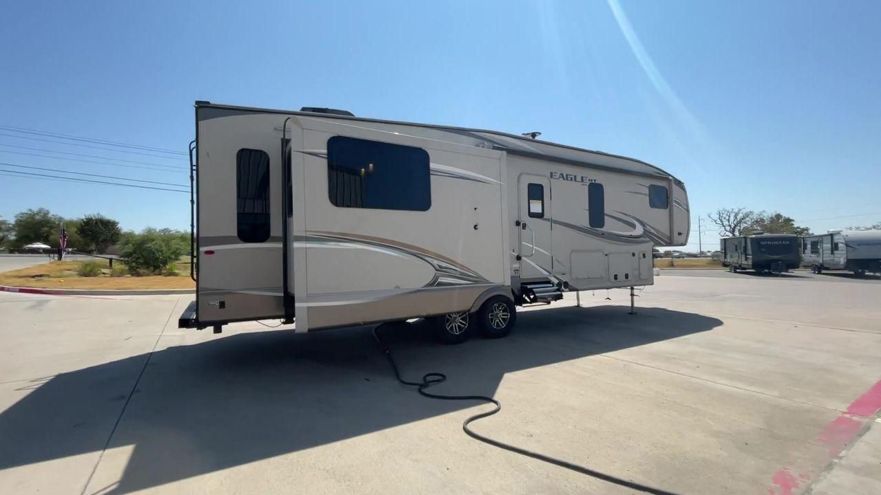2018 JAYCO EAGLE 30.5 MBOK (1UJCJ0BT5J1) , Length: 36.7 ft.| Dry Weight: 9,670 lbs. | Gross Weight: 11,950 lbs. | Slides: 4 transmission, located at 4319 N Main Street, Cleburne, TX, 76033, (817) 221-0660, 32.435829, -97.384178 - With a length of ~36 feet, the 2018 Jayco Eagle HT 30.5MBOK is an exceptional fifth-wheel model that seamlessly blends luxury, innovation, and versatility for your ultimate travel experience. Its floor plan features a masterful bunkhouse design, offering a private and cozy space for the kids or gues - Photo #1