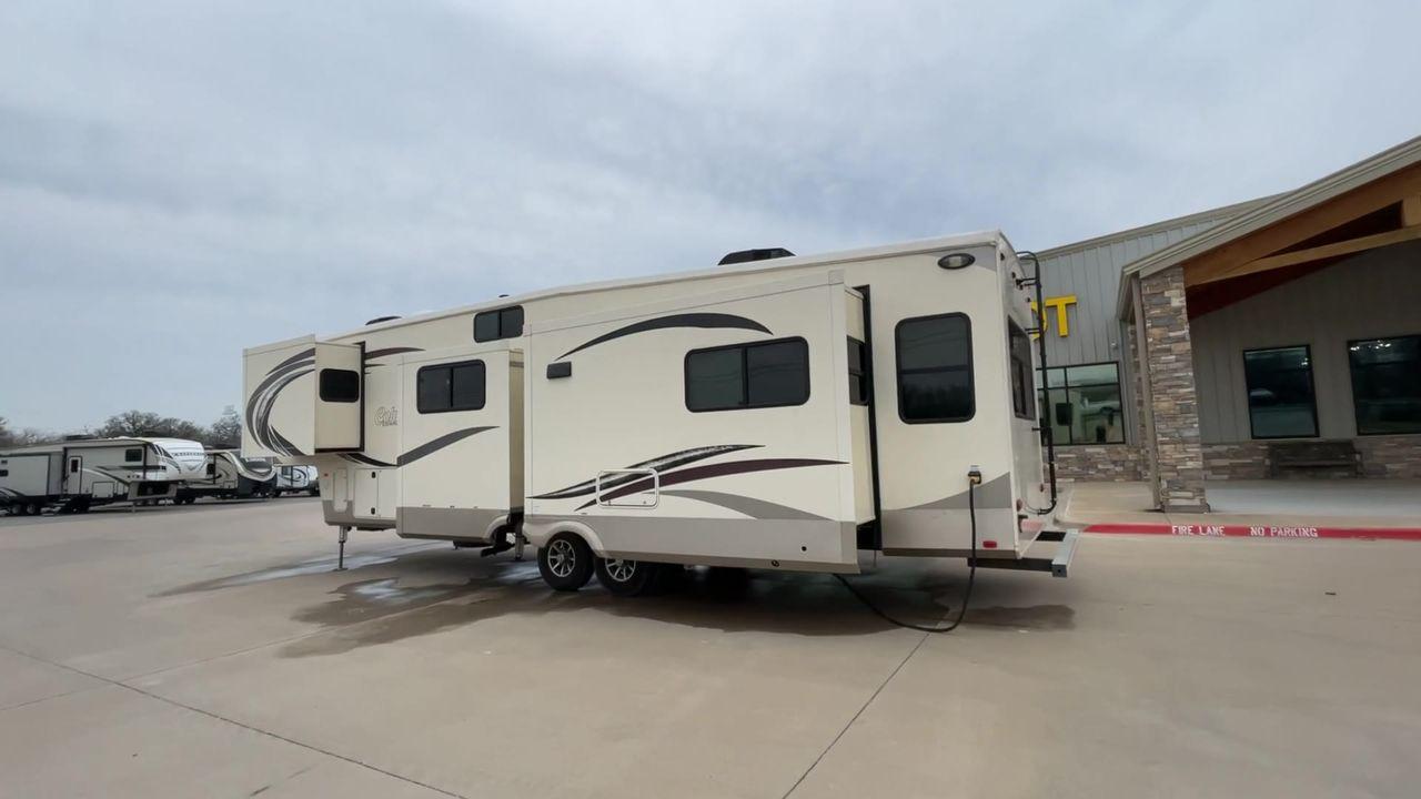 2018 FOREST RIVER COLUMBUS COMPASS 378 (4X4FCMP29J6) , located at 4319 N Main St, Cleburne, TX, 76033, (817) 678-5133, 32.385960, -97.391212 - Photo #7