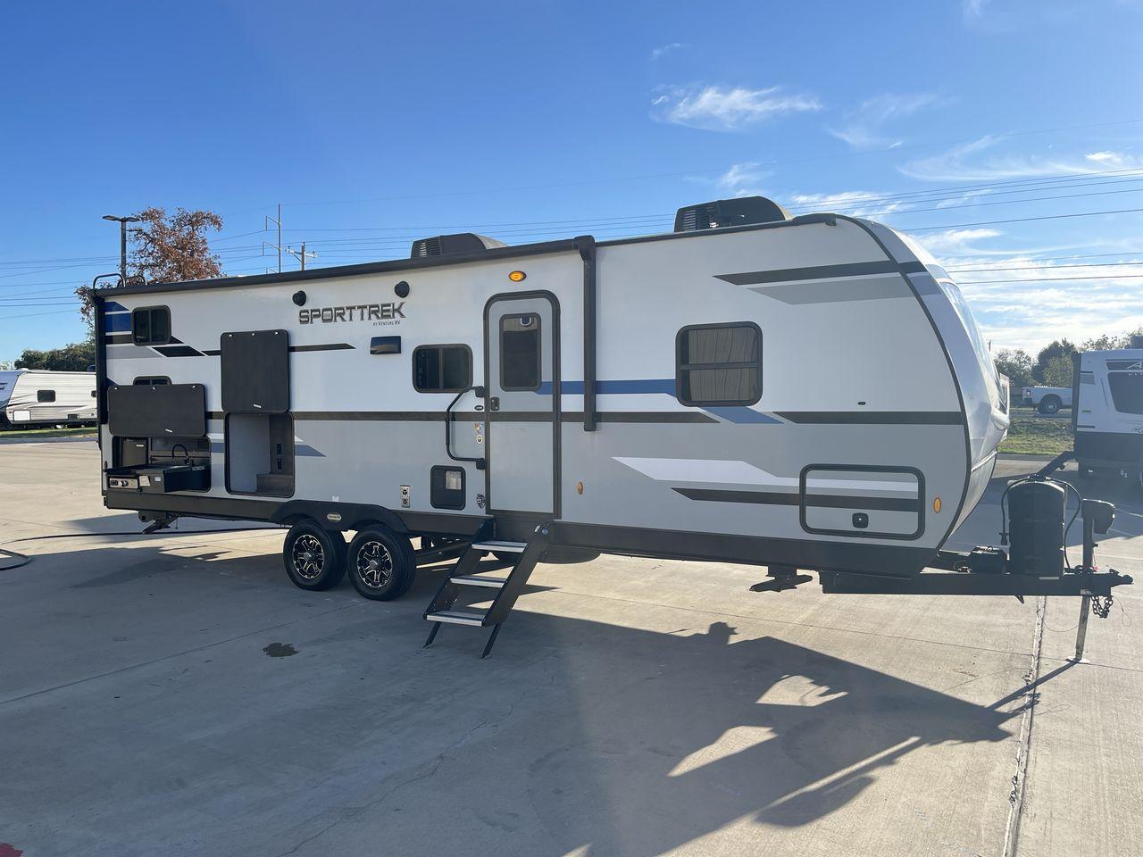 2022 K-Z SPORTTREK 281VBH (4EZT12824N8) , Length: 32.42 ft.| Dry Weight: 6,640 lbs. | Slides: 1 transmission, located at 4319 N Main Street, Cleburne, TX, 76033, (817) 221-0660, 32.435829, -97.384178 - The 2022 K-Z SportsTrek 281VBH, a versatile and family-friendly travel trailer designed for unforgettable adventures. Measuring 32 feet in length, this model features a single slide-out, enhancing the living space for ultimate comfort. The 281VBH includes a master bedroom with a queen-size bed and - Photo #24