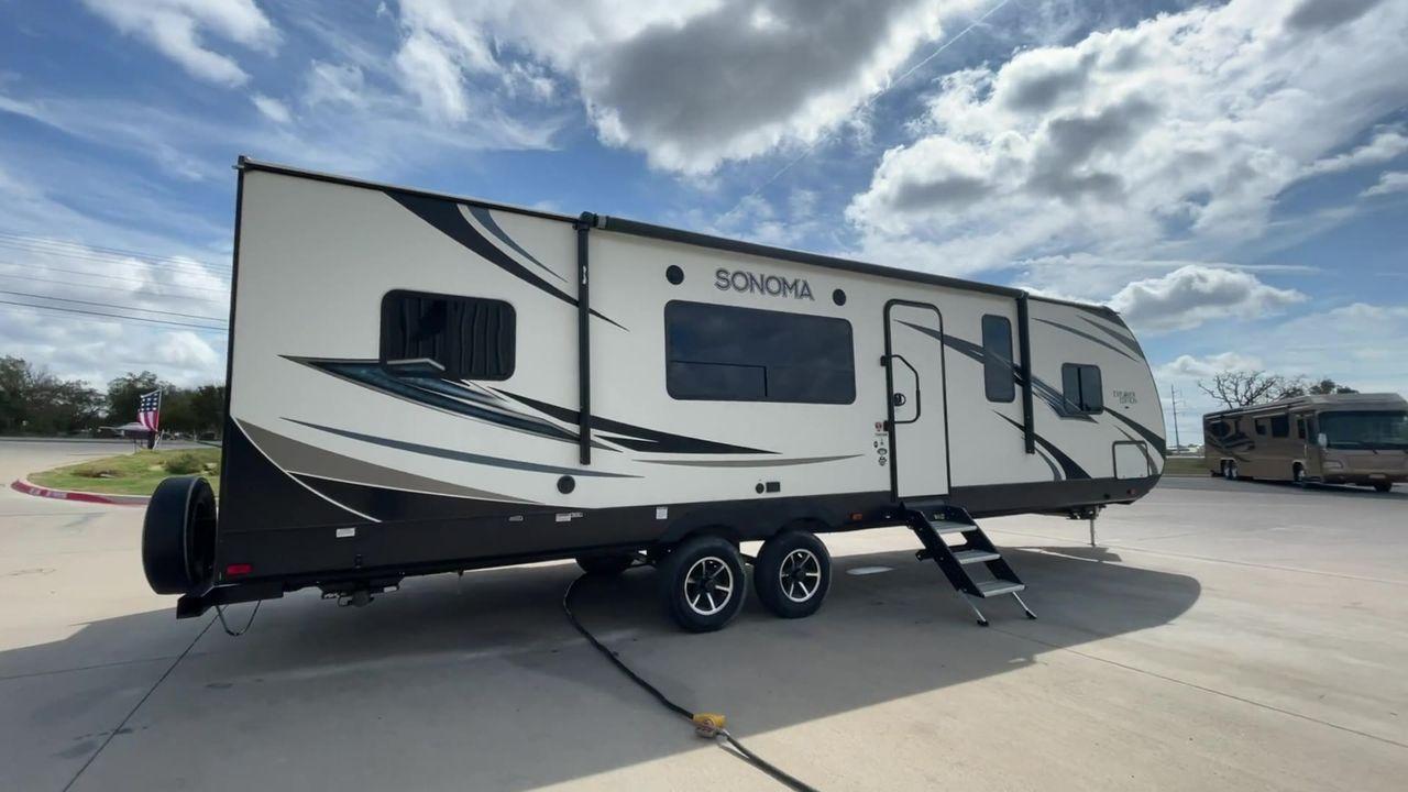 2020 FOREST RIVER SONOMA 2903RK (4X4TSKE28LE) , Length: 34.75 ft. | Dry Weight: 7,799 lbs. | Gross Weight: 9,999 lbs. | Slides: 1 transmission, located at 4319 N Main St, Cleburne, TX, 76033, (817) 678-5133, 32.385960, -97.391212 - Experience extraordinary adventures with the 2020 Forest River Sonoma 2903RK. Measuring 34.75 feet long and weighing 7,799 pounds dry, this unit is both large and lightweight, making it easy to pull and handle. The Sonoma 2903RK provides adequate living space without sacrificing practicality with a - Photo #1