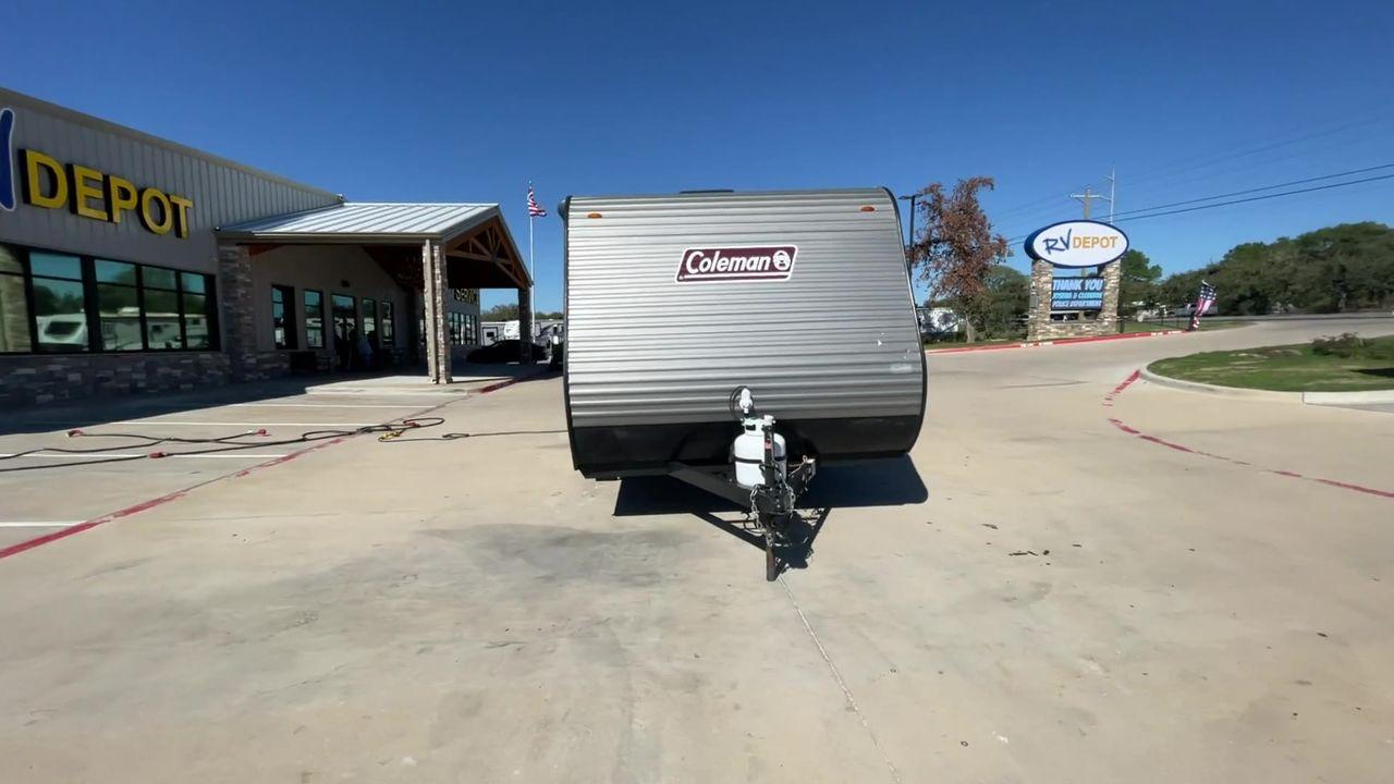 2022 KEYSTONE COLEMAN 17BH (4YDTCMG19NJ) , Length: 21.42 ft | Dry Weight: 2,986 lbs. | Slides: 0 transmission, located at 4319 N Main St, Cleburne, TX, 76033, (817) 678-5133, 32.385960, -97.391212 - Photo #4