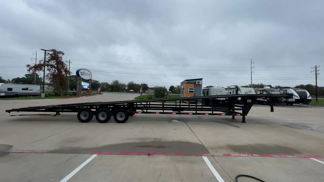 2016 TAKE 3 TRA (1T9TS5033GB) , located at 4319 N Main St, Cleburne, TX, 76033, (817) 678-5133, 32.385960, -97.391212 - The 2016 Take 3 TRA trailer is a reliable and well-designed transport solution that easily meets the demands of hauling various types of vehicles. Crafted with durability and functionality in mind, this trailer offers a robust towing platform for your vehicles. With its thoughtfully engineered desig - Photo #2