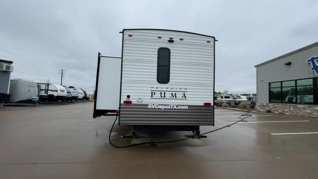 2022 FOREST RIVER PUMA TOWABLES (4X4TPUR22PP) , Length: 42.33 ft. | Dry Weight: 10,162 lbs. | Gross Weight: 12,000 lbs.| Slides: 3 transmission, located at 4319 N Main St, Cleburne, TX, 76033, (817) 678-5133, 32.385960, -97.391212 - If you're in the market for a top-of-the-line travel trailer bunk house, look no further than this 2022 PUMA 39DBT available at RV Depot in Cleburne, TX. With its exceptional features and unbeatable price of $60,995, this vehicle is a steal for any outdoor enthusiast. The 2022 PUMA 39DBT is desig - Photo #8