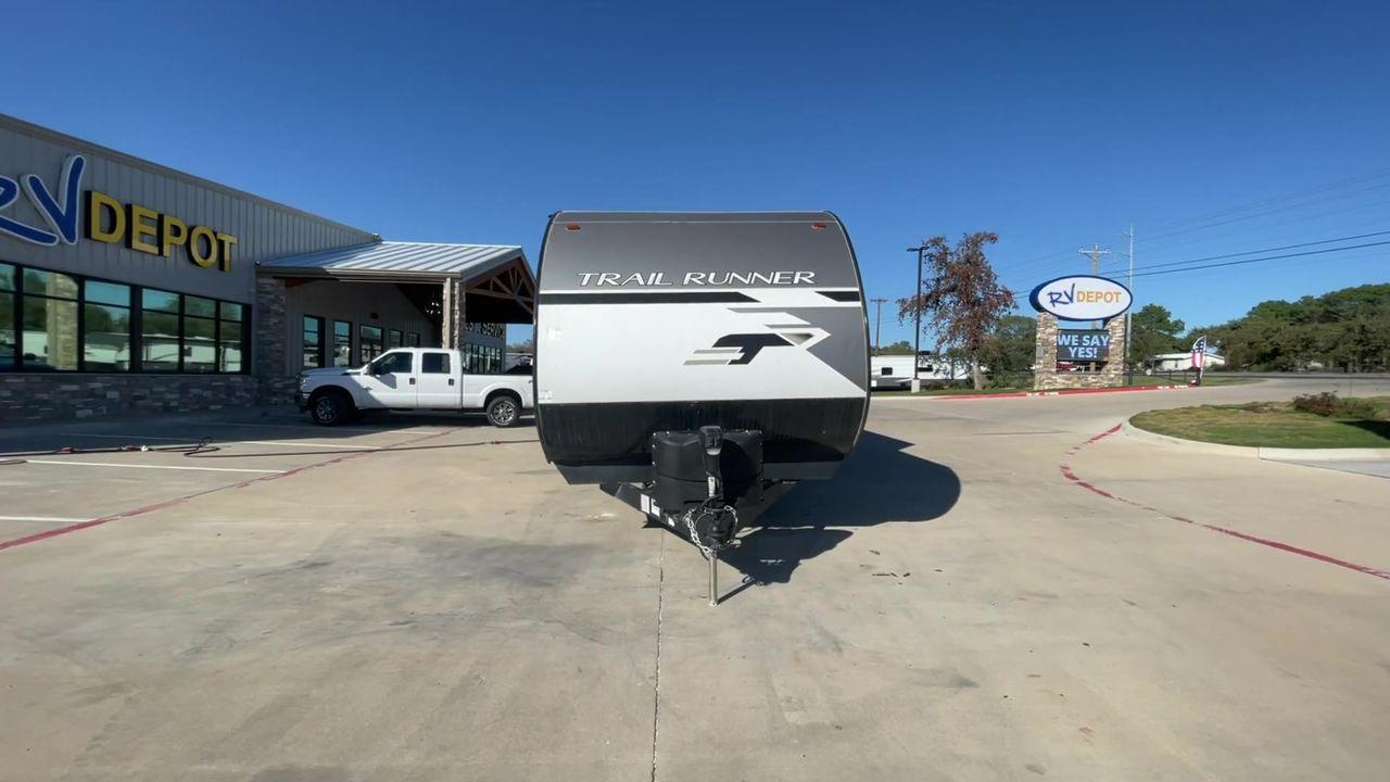 2023 HEARTLAND TRAIL RUNNER 31DB (5SFEB3720PE) , Length: 36.92 ft. | Dry Weight: 7,040 lbs. | Gross Weight: 9,642 lbs. | Slides: 1 transmission, located at 4319 N Main St, Cleburne, TX, 76033, (817) 678-5133, 32.385960, -97.391212 - The 2023 Heartland Trail Runner 31DB is a versatile and spacious travel trailer designed for families and adventure enthusiasts. This vehicle is the perfect option for families or groups looking to embark on memorable road trips. The travel trailer is a bunkhouse, and features a family-centric layou - Photo #4