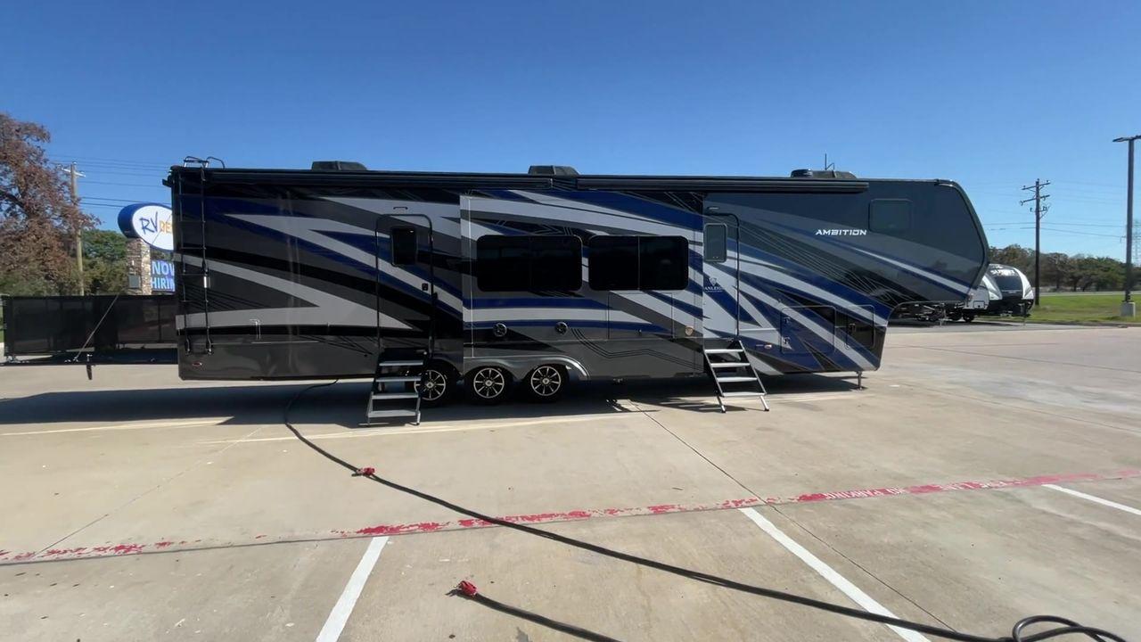 2022 VANLEIGH AMBITION 399TH (7HHAC4333NV) , Length: 43.58 ft. | Dry Weight: 16,900 lbs. | Gross Weight: 21,000 lbs. | Slides: 2 transmission, located at 4319 N Main St, Cleburne, TX, 76033, (817) 678-5133, 32.385960, -97.391212 - If you're in the market for a top-of-the-line Toy Hauler, look no further than RV Depot in Cleburne, TX. We are proud to present the VANLEIGH AMBITION 399TH, a luxurious and spacious RV that is sure to enhance your next adventure. With a price of $99,987, this 2022 model is a steal! Located in Cleb - Photo #2
