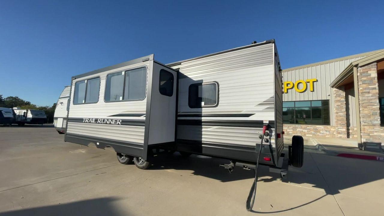 2023 HEARTLAND TRAIL RUNNER 31DB (5SFEB372XPE) , Length: 36.92 ft | Dry Weight: 7,040 lbs | GVWR: 9,642 lbs | Slides: 1 transmission, located at 4319 N Main St, Cleburne, TX, 76033, (817) 678-5133, 32.385960, -97.391212 - If you're in the market for a reliable and spacious travel trailer bunk house, look no further than this 2023 Heartland Trail Runner 31DB available at RV Depot in Cleburne, TX. With its affordable price of $37,995, this vehicle offers exceptional value for families or groups looking to embark on unf - Photo #1