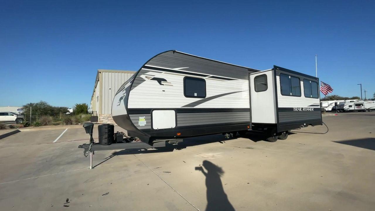 2023 HEARTLAND TRAIL RUNNER 31DB (5SFEB372XPE) , Length: 36.92 ft | Dry Weight: 7,040 lbs | GVWR: 9,642 lbs | Slides: 1 transmission, located at 4319 N Main St, Cleburne, TX, 76033, (817) 678-5133, 32.385960, -97.391212 - If you're in the market for a reliable and spacious travel trailer bunk house, look no further than this 2023 Heartland Trail Runner 31DB available at RV Depot in Cleburne, TX. With its affordable price of $37,995, this vehicle offers exceptional value for families or groups looking to embark on unf - Photo #3
