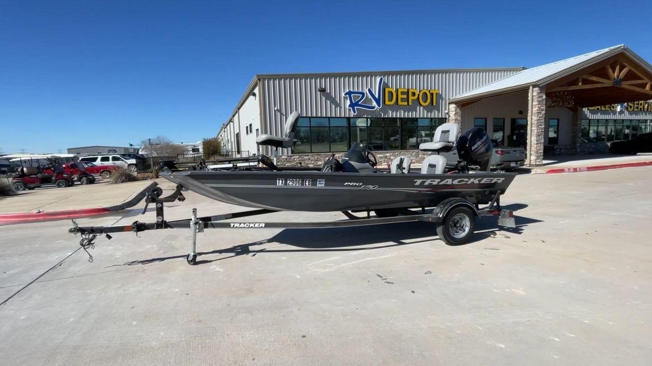 2018 BASS TRACKER PRO (BUJ61274L71) , located at 4319 N Main Street, Cleburne, TX, 76033, (817) 221-0660, 32.435829, -97.384178 - The 2018 Bass Tracker Pro is the best fishing partner ever. This boat was made with great care and is built to perform. It has a strong hull and a large deck, so you and your gear will have plenty of room for a relaxing and productive fishing trip. For any fishing trip, this boat is built to last th - Photo #6