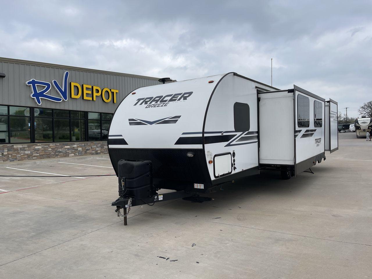 photo of 2019 FOREST RIVER TRACER 31BHD