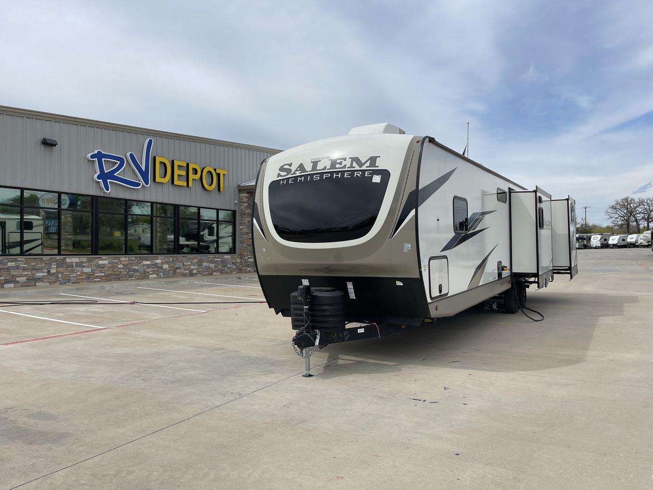2023 FOREST RIVER SALEM HEMISPHERE 310 (4X4TSBG22PU) , Length: 38.67 ft. | Dry Weight: 9,088 lbs. | Gross Weight: 11,400 lbs. | Slides: 3 transmission, located at 4319 N Main St, Cleburne, TX, 76033, (817) 678-5133, 32.385960, -97.391212 - Photo #0