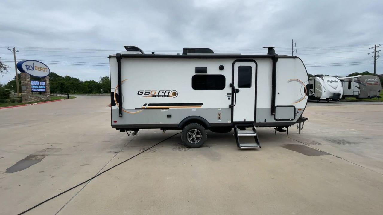 2023 FOREST RIVER GEO PRO G20BHS (5ZT2RSJC7P3) , located at 4319 N Main St, Cleburne, TX, 76033, (817) 678-5133, 32.385960, -97.391212 - Photo #2