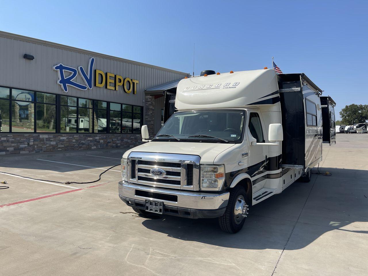 photo of 2012 COACHMEN CONCORD 300TS