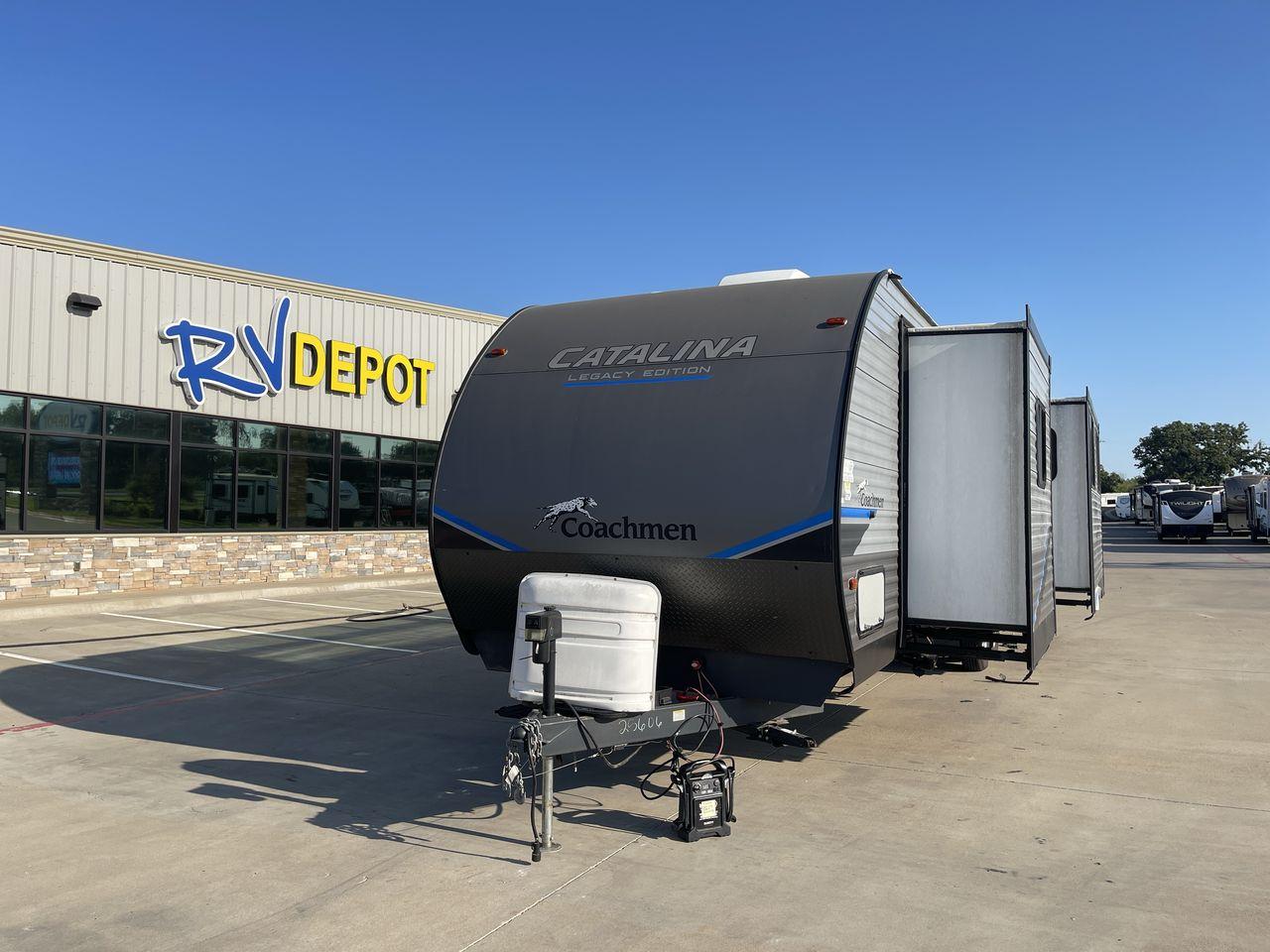 photo of 2022 COACHMEN CATALINA 303RKDS