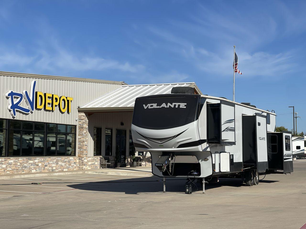 photo of 2020 KEYSTONE VOLANTE 3861BL